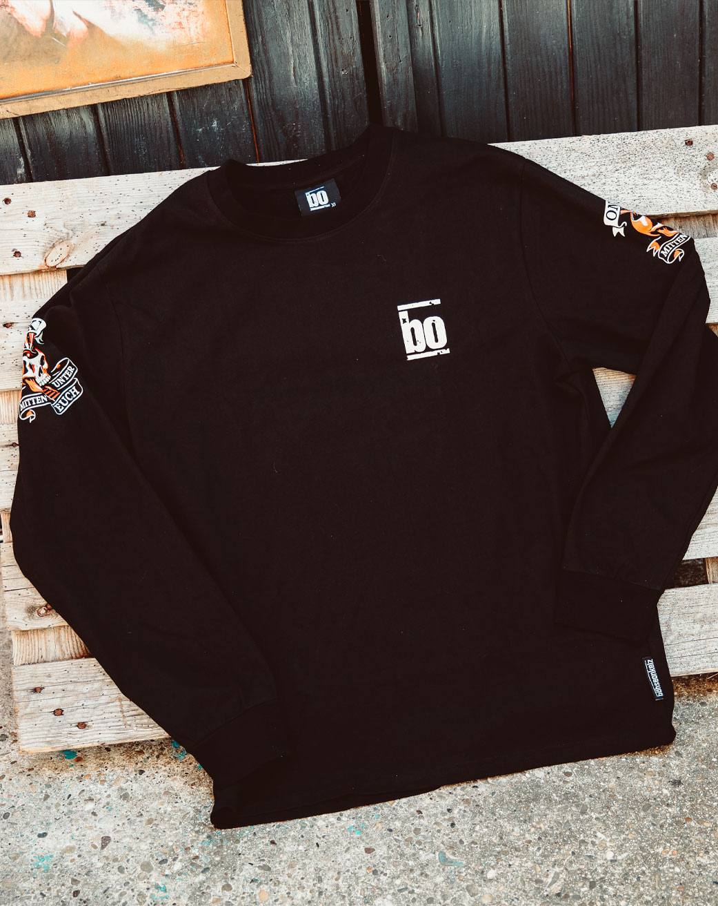 Mitten unter euch rot (Longsleeve)