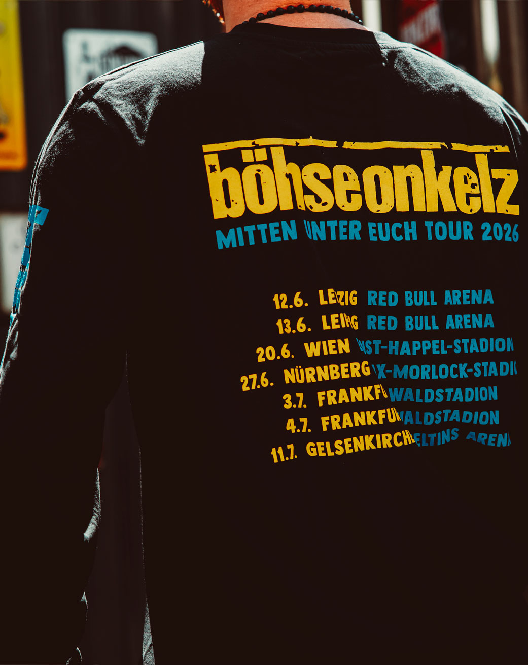 Mitten unter euch blau (Longsleeve)