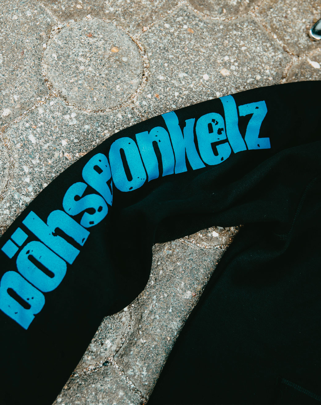 Tourhoodie