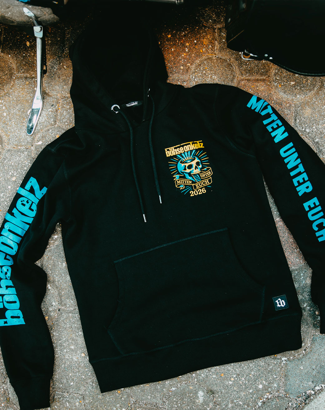 Tourhoodie
