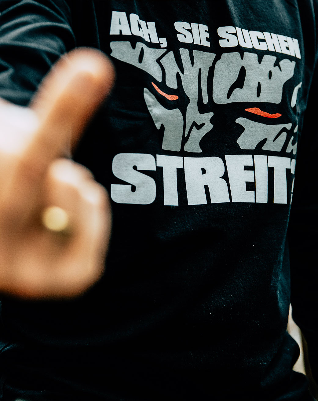 Ach Sie suchen Streit (Longsleeve)